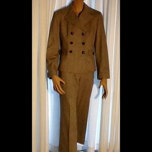 Ann Taylor Loft Brown Capri Style Pants Suit
